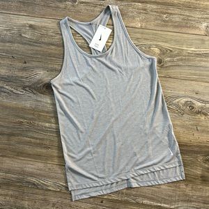 Nike Yoga women’s tank NWT